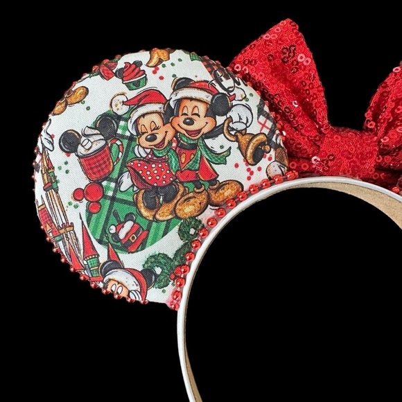 Disney Christmas 2025 Lil Rin Rin Plush Badge Red New